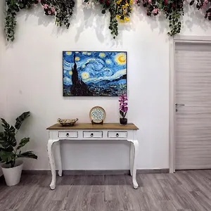 Bed & Breakfast Garden House: And For Holidays Palermo